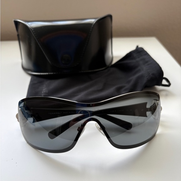 Chanel sunglasses 4164 Camelia flower, authentic - Picture 2 of 14